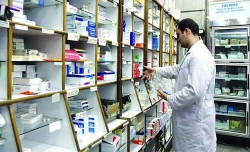 کمبود دارو و افزایش قیمت‌ها در قزوین/ داروخانه‌ها در انتظار مطالبات بیمه‌ای