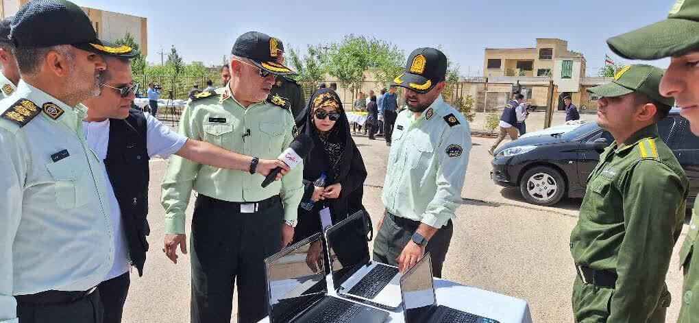 کشف ۳۸۰ کیلو تریاک از خودرو حامل بار ماهی در فارس