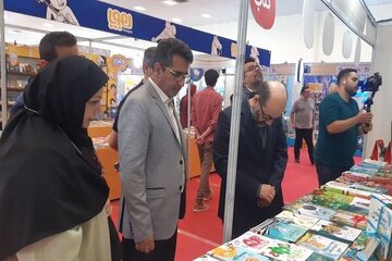 تأکید بر تأثیر مستقیم نمایشگاههای حضوری بر افزایش سرانه مطالعه تأکید بر تأثیر مستقیم نمایشگاههای حضوری بر افزایش سرانه مطالعه