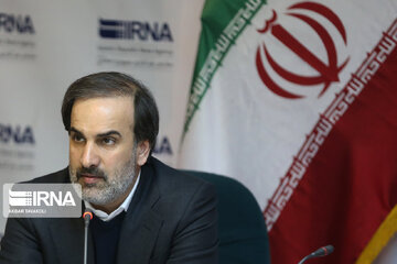 معاون وزیر فرهنگ: فاصله میان دانشگاه و هنرمندان برای ارتقای هنر کشور زیانبار است معاون وزیر فرهنگ: فاصله میان دانشگاه و هنرمندان برای ارتقای هنر کشور زیانبار است