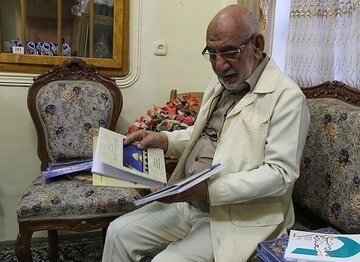 کاتب پیشکسوت قرآن: جایزه «ابنمقله» میتواند مکتب کتابت قرآن در شیراز را احیا کند کاتب پیشکسوت قرآن: جایزه «ابنمقله» میتواند مکتب کتابت قرآن در شیراز را احیا کند