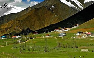 کشف گورستان دوره آهن و اشکانی در مرزن آباد