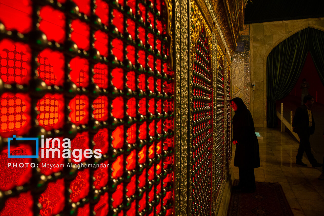 نشست خبری سخنگوی دولت در محیطی خاص و متفاوت؛ از بازدید از باغ موزه دفاع مقدس تا زیارت نمادین دخانم سخنگو + تصاویر