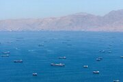 ببینید | تصاویر زنده از تنگه هرمز و توقف کشتی‌ها
