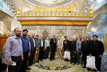 هنر ایرانیها در حرم سفیر امام حسین(ع) + تصاویر هنر ایرانیها در حرم سفیر امام حسین(ع) + تصاویر