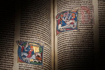 ظهور گنجینه پنهان شاه آرتور؛ کتابی که ۷۰۰ سال از چشم جهان مخفی مانده بود!
