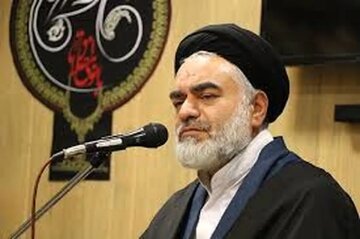 امام جمعه اصفهان: دشمن به هیچ تعهدی پایبند نیست/ مبارزه با مفاسد سیاسی و اقتصادی اتحاد مردم را تقویت میکند امام جمعه اصفهان: دشمن به هیچ تعهدی پایبند نیست/ مبارزه با مفاسد سیاسی و اقتصادی اتحاد مردم را تقویت میکند