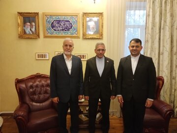 دیدار شهردار شیراز با سفیر ایران در بیشکک؛ پیشنهاد «ائتلاف شهرهای شانگهای» ثبت میشود دیدار شهردار شیراز با سفیر ایران در بیشکک؛ پیشنهاد «ائتلاف شهرهای شانگهای» ثبت میشود