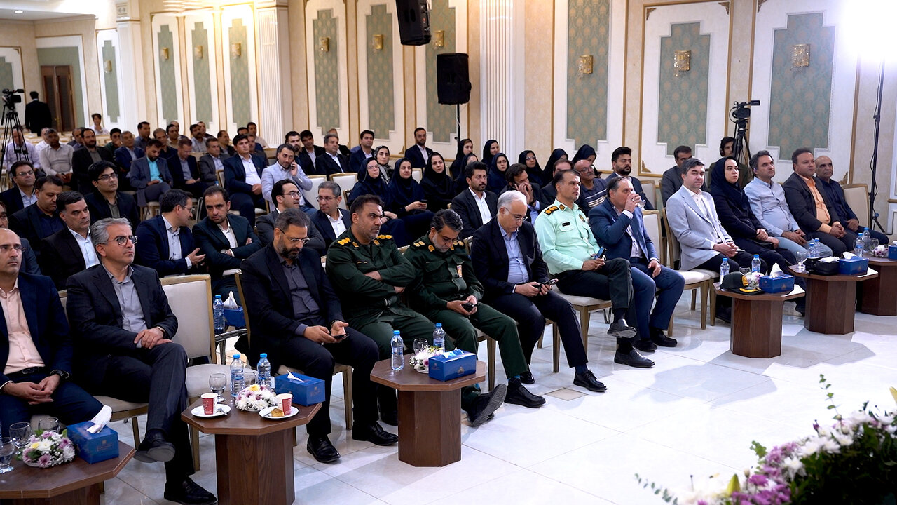 ۴ طرح کلان پایلوت ملی در حوزه هوشمندسازی و بهینه‌سازی مصرف انرژی در شهرک صنعتی جهان‌آباد میبد