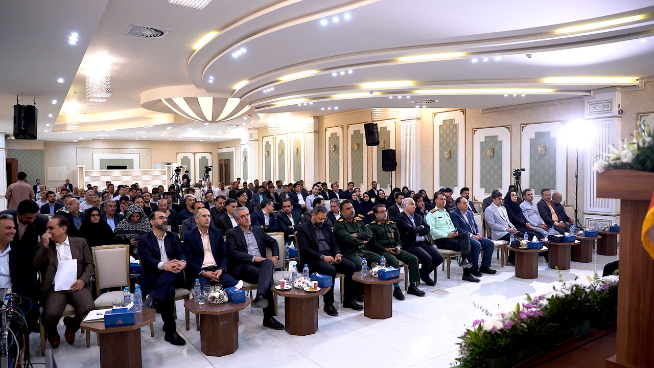 ۴ طرح کلان پایلوت ملی در حوزه هوشمندسازی و بهینهسازی مصرف انرژی در شهرک صنعتی جهانآباد میبد ۴ طرح کلان پایلوت ملی در حوزه هوشمندسازی و بهینهسازی مصرف انرژی در شهرک صنعتی جهانآباد میبد