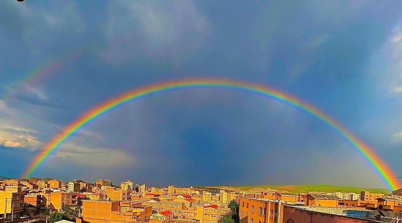 عکس | تصویری تماشایی از رنگین‌کمان امروز در ارومیه