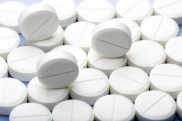 کمبود کدئین ناشی از محدودیت در تامین خشخاش است نه تحریم کمبود کدئین ناشی از محدودیت در تامین خشخاش است نه تحریم