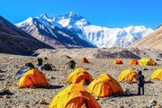 ببینید | مرتفع‌ترین محل کمپ روی زمین برای رسیدن به اورست