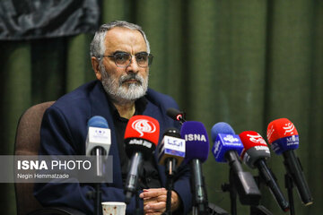 قرائت پیام مقام معظم رهبری در مراسم ۱۴ خرداد / سیدحسن خمینی در مراسم سالگرد ارتحال امام سخنرانی نمی کند/ امسال امکان حضور گسترده زائران فراهم نیست قرائت پیام مقام معظم رهبری در مراسم ۱۴ خرداد / سیدحسن خمینی در مراسم سالگرد ارتحال امام سخنرانی نمی کند/ امسال امکان حضور گسترده زائران فراهم نیست