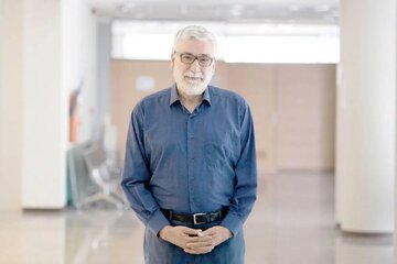 عباس ملکی: ترامپ نمی تواند برای مدت طولانی مواضع متناقض داشته باشد/ آمریکا ختی وقتی به ایران پیشنهاد بسته300میلیارد دلاری می دهد در حال جنگ است عباس ملکی: ترامپ نمی تواند برای مدت طولانی مواضع متناقض داشته باشد/ آمریکا ختی وقتی به ایران پیشنهاد بسته300میلیارد دلاری می دهد در حال جنگ است