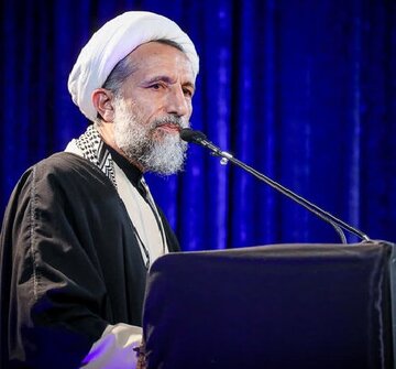 امام-جمعه-قزوین.jpg