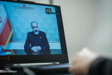 ماجرای دیدار فروزنده با شهید لاریجانی قبل از استیضاح وزیر کار احمدی نژاد/ با زبان بی‌زبانی به ایشان هشدار داده شد که قرار است فیلمی پخش شود