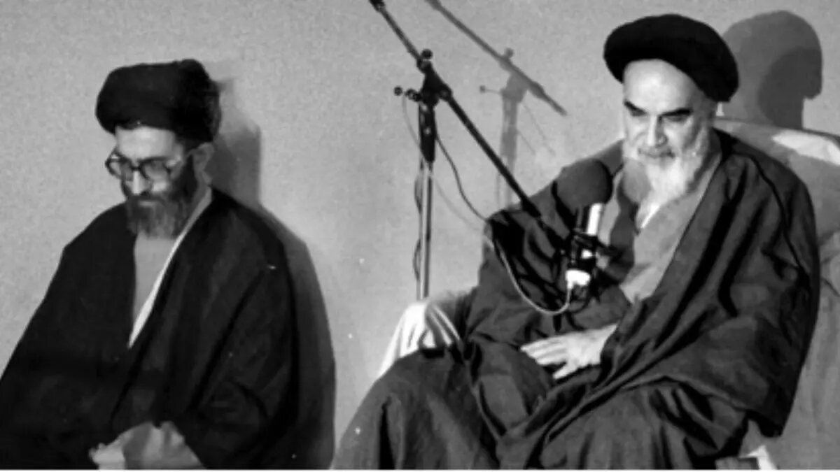 اسنادی کمتر دیده‌شده از ماجرای یک انتخاب/ تصاویر اجلاسیه فوق‌العاده مجلس خبرگان ۱۴ و ۱۵ خرداد ۶۸