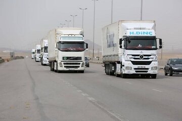 حمل بیش از یک میلیون تن کالا در محورهای قزوین حمل بیش از یک میلیون تن کالا در محورهای قزوین