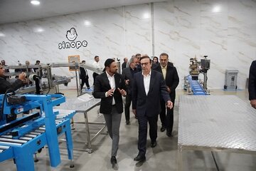 احیای یک واحد تولیدی و بازگشت کارگران تعدیل شده در آبیک احیای یک واحد تولیدی و بازگشت کارگران تعدیل شده در آبیک