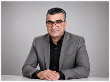 قضاوت از پشت شیشه