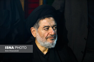 برادر رهبر شهید انقلاب در مراسم سالگرد محتشمی پور+ عکس