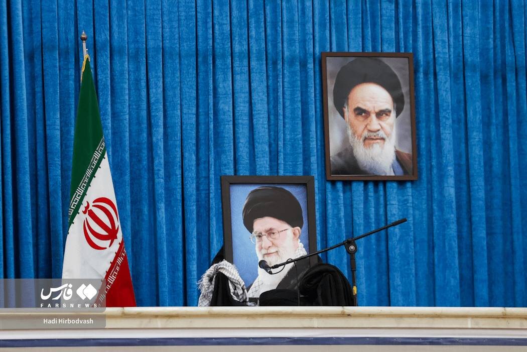 عکسی از نوههای امام خمینی در کنار رئیس قوه قضائیه/ محسن رضایی با لباس نظامی آمد+ تصاویر