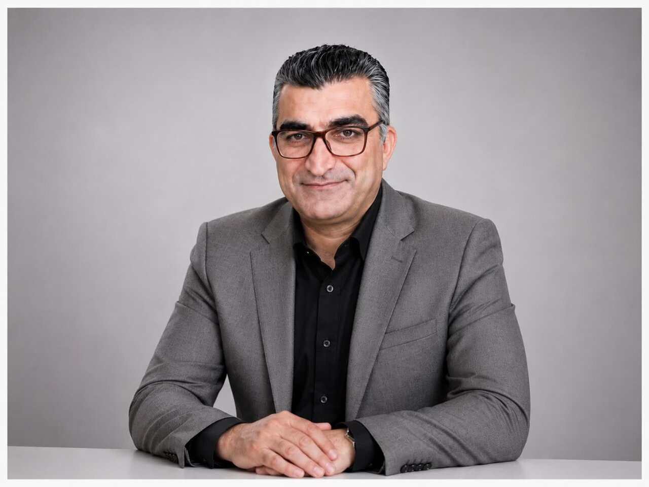قضاوت از پشت شیشه