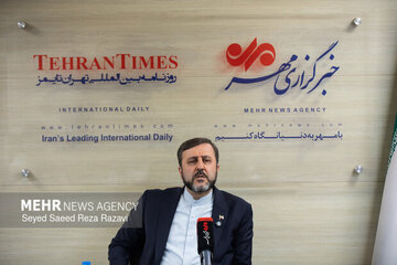 جزئیاتی از مذاکرات؛۵۰درصد دارایی ایران باید همزمان با تفاهم آزاد شود / آمریکا فقط ۲ ماه فرصت دارد / در تنگه عوارض نمی‌گیریم هزینه خدمات را می‌گیریم