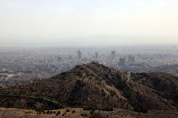 گرد و غبار فرامرزی؛ تهدیدی جدی برای هوای مشهد/ نقش پررنگ کانون‌های افغانستان و ترکمنستان در آلودگی شرق کشور