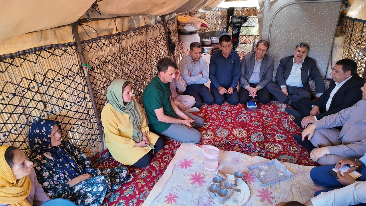 ببینید | دیدار نماینده ایلام از عشایر مرزنشین استان