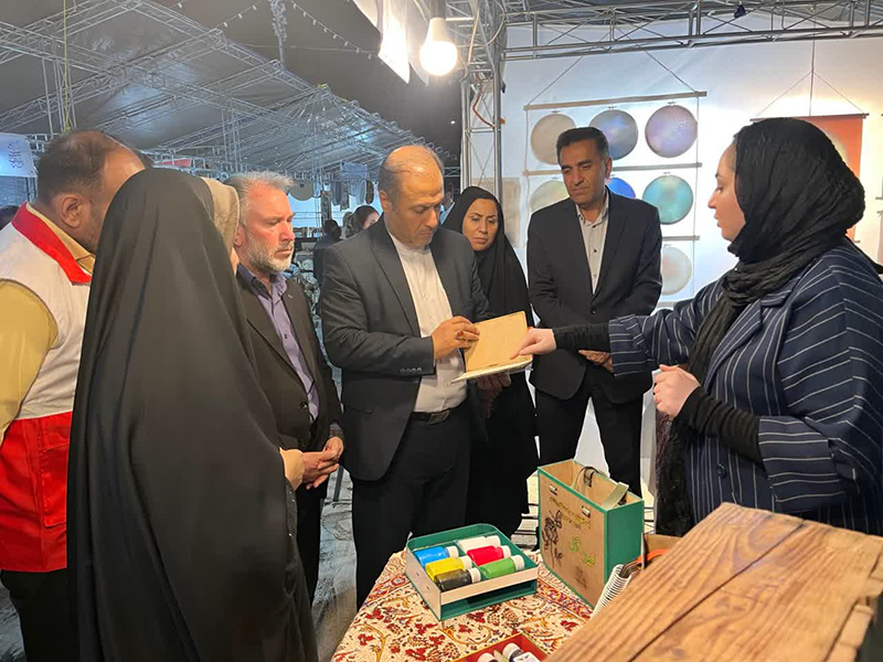 حضور هنرمندان سمنان در نمایشگاه «هزار میدان، هزار بازار» با ۵ غرفه صنایعدستی