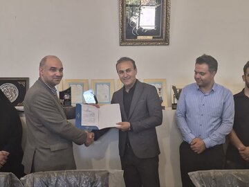 صدور نخستین پروانه استاندارد صادراتی در خراسان شمالی/ رب گوجه‌فرنگی راهی بازار عراق شد