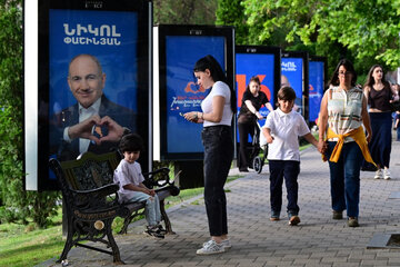 ۱۸ جریان سیاسی در ارمنستان به رقابت پرداختند/ نبرد اصلی میان دو قطب مخالف سیاست خارجی ۱۸ جریان سیاسی در ارمنستان به رقابت پرداختند/ نبرد اصلی میان دو قطب مخالف سیاست خارجی