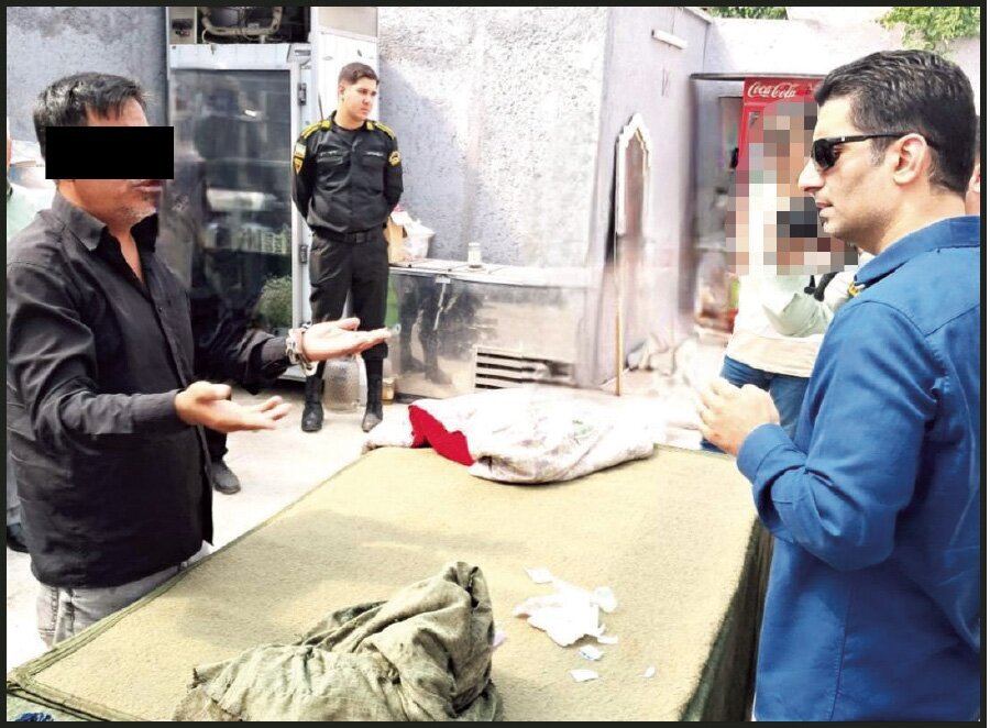 جنایت هولناک در باغ تالار؛ قتل همسر و مرد غریبه با چکش/ عکس