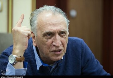 نجفی: عدهای بمباران ایران را میخواهند تا رئیس سیما فیلم شوند/افتخار احمد نجفی به همشهری بودن با محسن چاوشی نجفی: عدهای بمباران ایران را میخواهند تا رئیس سیما فیلم شوند/افتخار احمد نجفی به همشهری بودن با محسن چاوشی