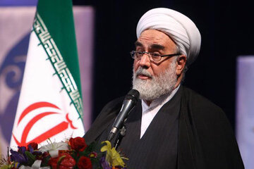 محمدی گلپایگانی: اثاث منزل رهبر شهید یک وانت بیشتر نبود/ رهبر شهید علاوه بر فقیه جامع الشرایط، یک شاعر، جغرافیدان، تاریخدان و جامعه شناس هم بودند محمدی گلپایگانی: اثاث منزل رهبر شهید یک وانت بیشتر نبود/ رهبر شهید علاوه بر فقیه جامع الشرایط، یک شاعر، جغرافیدان، تاریخدان و جامعه شناس هم بودند