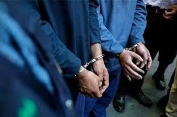 مشاجره لفظی ساده جان یک نفر را گرفت/ قاتلان در کرمان دستگیر شدند مشاجره لفظی ساده جان یک نفر را گرفت/ قاتلان در کرمان دستگیر شدند