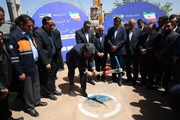 تلاش کرمان برای عبور از تنش آبی/ از آبرسانی به ۶۶۴ روستا تا تزریق ۲۵۰ لیتر بر ثانیه به شبکه مرکز استان تلاش کرمان برای عبور از تنش آبی/ از آبرسانی به ۶۶۴ روستا تا تزریق ۲۵۰ لیتر بر ثانیه به شبکه مرکز استان
