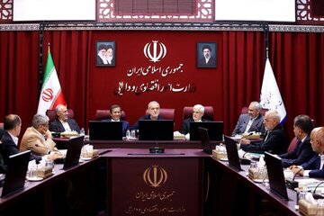 دستور پزشکیان برای افزایش میزان اعتبار کالابرگ/ صداوسیما نباید با تحلیلهای غیرمستند عملکرد دولت را سیاهنمایی کند دستور پزشکیان برای افزایش میزان اعتبار کالابرگ/ صداوسیما نباید با تحلیلهای غیرمستند عملکرد دولت را سیاهنمایی کند
