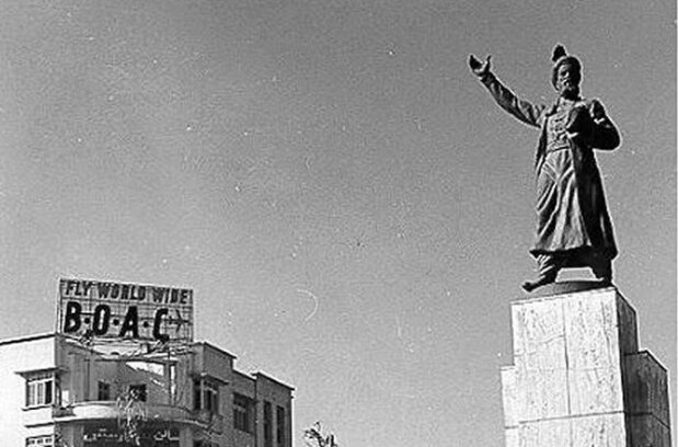 فردوسیِ فراموش‌شده میدان فردوسی؛ تندیسی که دیگر در تهران نیس