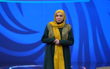 الیکا عبدالرزاقی: حرف جدی که میزنید فکر میکنند مگر این کمدین نیست و مگر اینها باسوادند؟ الیکا عبدالرزاقی: حرف جدی که میزنید فکر میکنند مگر این کمدین نیست و مگر اینها باسوادند؟