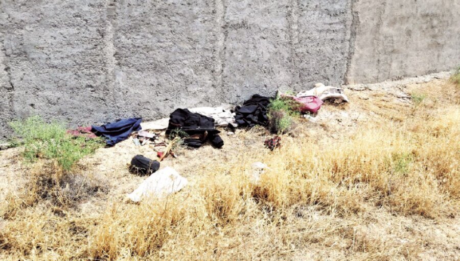 تصویر کشف جسد یک زن در کمربندی شهر / دلیل کبودی جسد