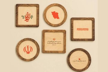 از پرچم تا ظروف خانگی؛ گسترش نمادهای ایرانی در زندگی مردم از پرچم تا ظروف خانگی؛ گسترش نمادهای ایرانی در زندگی مردم