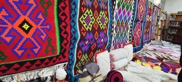 نمایشگاه توانمندی‌های بانوان روستای مومن‌آباد سرخه گشایش یافت