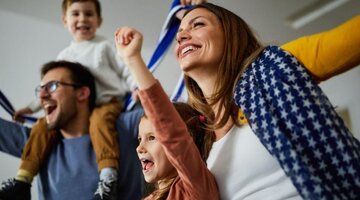 روزنامه اصولگرا خطاب به صداوسیما: با ممیزی های  ناشیانه،جام جهانی  را  زهرمان نکن !