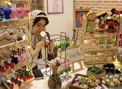 اردبیل ۶۰ هزار فعال صنایع دستی دارد
