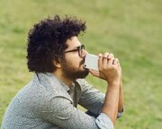 تماشای زندگی از پشت لنز منفی؛ چرا جذب اخبار بد می‌شویم؟