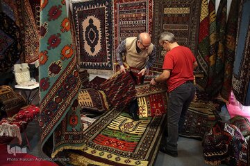 هنرهای کهن دست ایرانیان؛ به دنبال راهی برای زنده ماندن هنرهای کهن دست ایرانیان؛ به دنبال راهی برای زنده ماندن