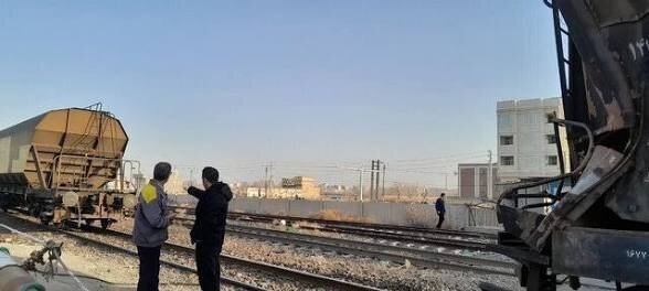 ببینید |  خروج قطار مسافربری از ریل در ترکمنچای با